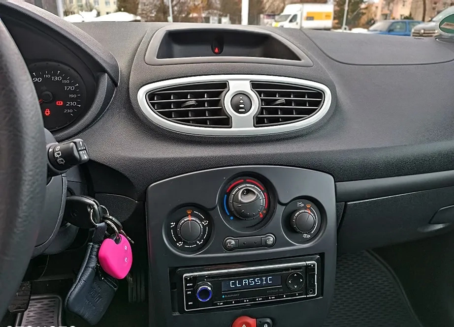 Renault Clio cena 14500 przebieg: 170000, rok produkcji 2011 z Elbląg małe 326